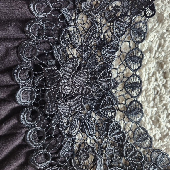 Express Extra Small Black Gold Blouse Shirt Stretch Top Stud Simply Irresistible - Picture 12 of 14